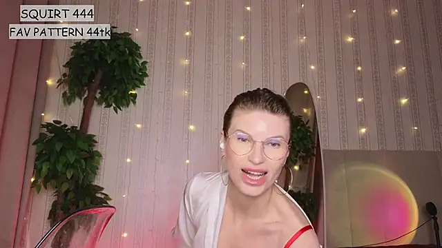 alissawind online show from April 2, 3:04 am