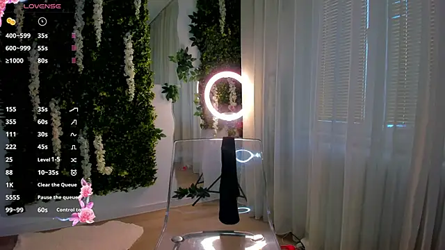 VivienCarter online show from February 21, 7:45 am