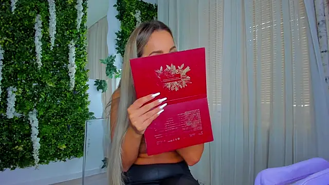 VivienCarter online show from September 27, 2:00 pm