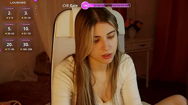 Snapshot of EllieCutes chatting on January 24, 11:26 am EllieCutes online show from January 24, 11:26 am
