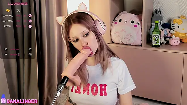 Snapshot of PrincesssSquirt chatting on November 15, 8:27 pm PrincesssSquirt online show from November 15, 8:27 pm