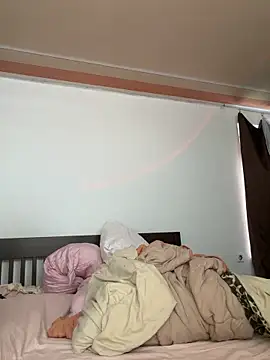 madelinexx online show from March 24, 11:04 am