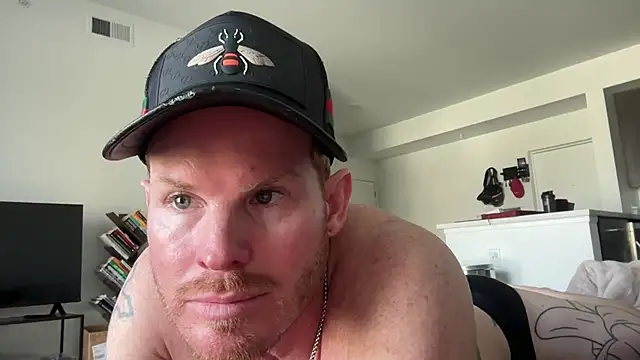 crossfitterguy87 online show from March 1, 8:33 pm