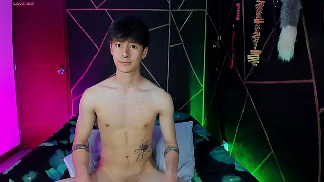 MillersKink online show from December 12, 2:59 am