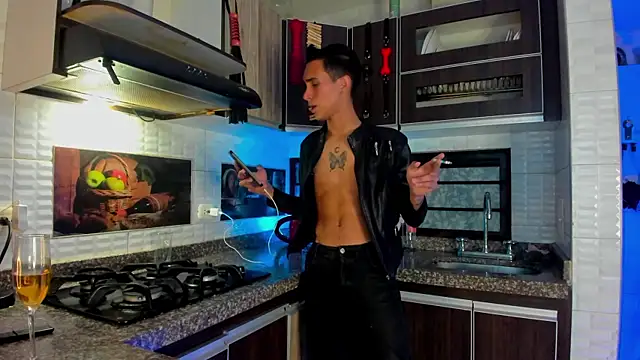 MillersKink online show from November 12, 6:14 am