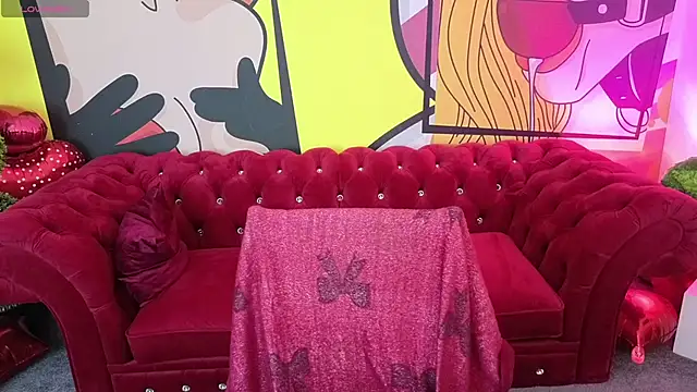 MaribelRiverr  online show from April 14, 5:35 am