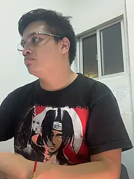 Snapshot of ahntony__69 chatting on July 16, 5:35 am ahntony 69 online show from July 16, 5:35 am