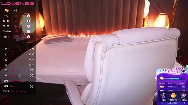 Snapshot of BettyDark chatting on January 16, 3:23 am BettyDark online show from January 16, 3:23 am