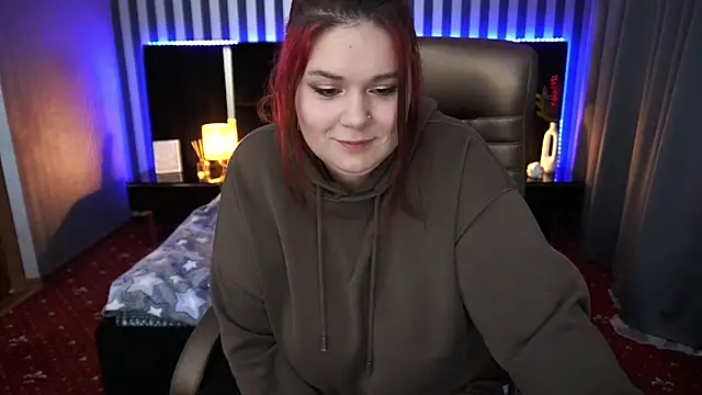 Snapshot of BettyDark chatting on January 30, 4:48 am BettyDark online show from January 30, 4:48 am