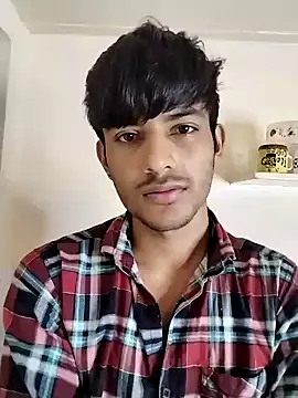 Snapshot of kingkartik7 chatting on January 2, 7:29 pm kingkartik7 online show from January 2, 7:29 pm