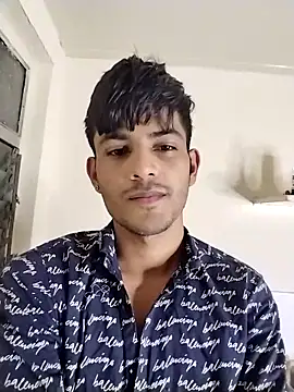 Snapshot of kingkartik7 chatting on February 13, 7:10 pm kingkartik7 online show from February 13, 7:10 pm