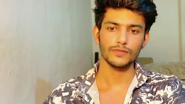 kingkartik7 online show from June 12, 5:56 pm
