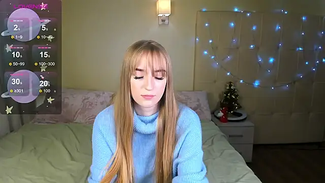 Snapshot of Stacy_River chatting on December 13, 8:30 am Stacy River online show from December 13, 8:30 am