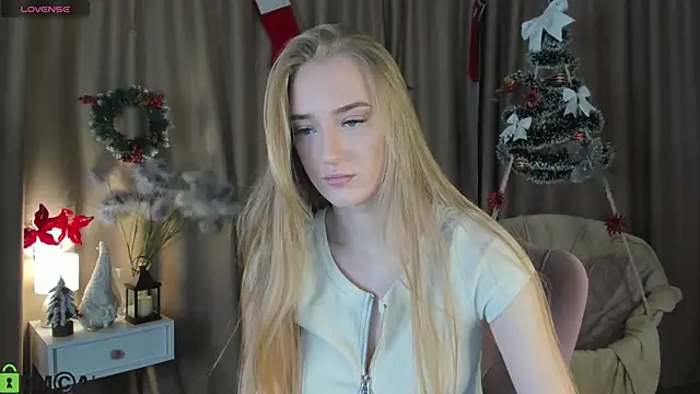 Stacy River online show from November 30, 9:24 am