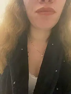 EvaRush online show from December 5, 8:22 pm