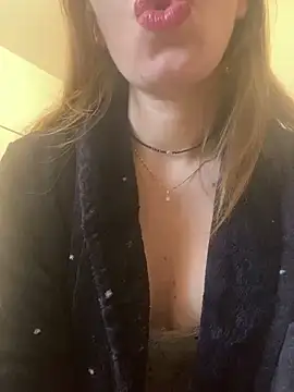 EvaRush online show from February 28, 8:20 am