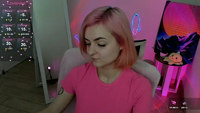 Snapshot of Fire_Bestie chatting on February 20, 1:40 pm Fire Bestie online show from February 20, 1:40 pm