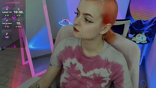 Snapshot of Fire_Bestie chatting on March 10, 1:21 pm Fire Bestie online show from March 10, 1:21 pm