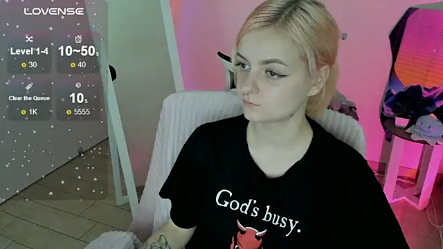 Snapshot of Fire_Bestie chatting on September 21, 12:07 pm Fire Bestie online show from September 21, 12:07 pm