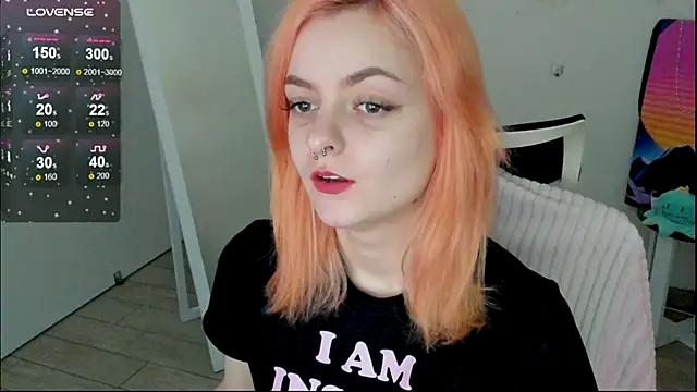 Snapshot of Fire_Bestie chatting on November 20, 1:55 pm Fire Bestie online show from November 20, 1:55 pm