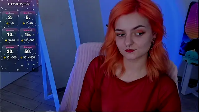 Snapshot of Fire_Bestie chatting on November 30, 2:32 pm Fire Bestie online show from November 30, 2:32 pm