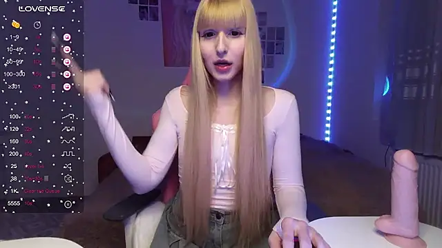 Snapshot of joy_pretty chatting on January 22, 8:59 pm joy pretty online show from January 22, 8:59 pm