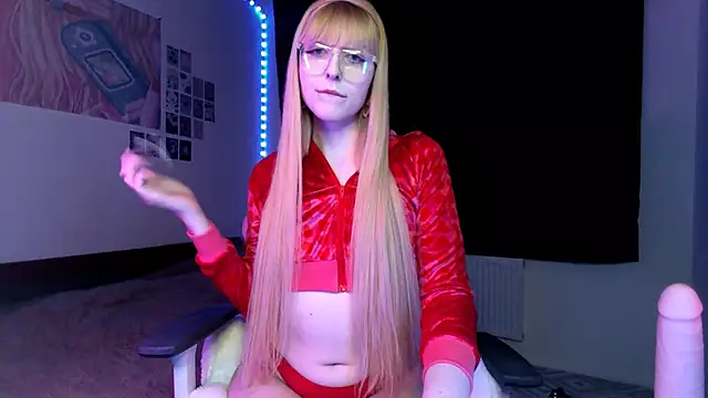 Snapshot of joy_pretty chatting on February 11, 6:11 pm joy pretty online show from February 11, 6:11 pm