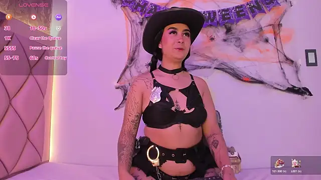 AntonellaQueenn online show from October 18, 11:11 am