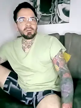 Samuel-334 online show from December 11, 12:02 am