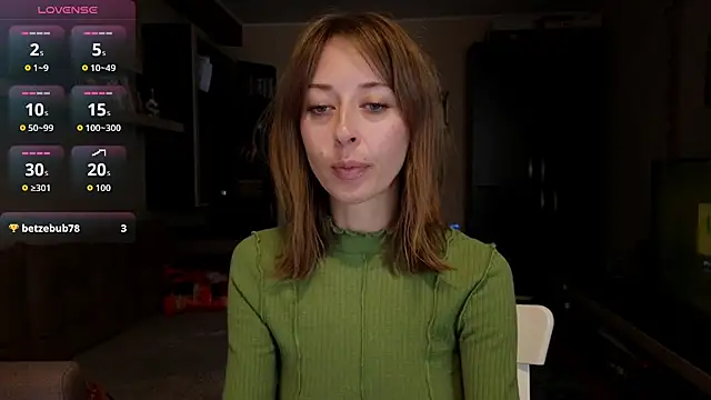 NinaNovalicious online show from September 17, 7:10 am