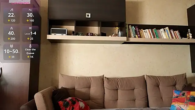 NinaNovalicious online show from October 23, 8:13 am