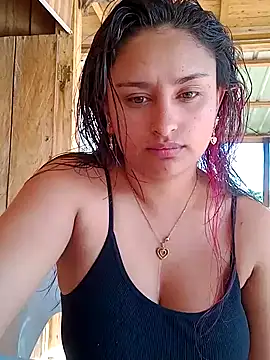 Snapshot of sariitha_sw chatting on January 18, 9:02 pm sariitha sw online show from January 18, 9:02 pm