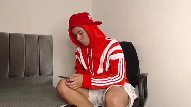 alex-lover online show from February 5, 4:59 am