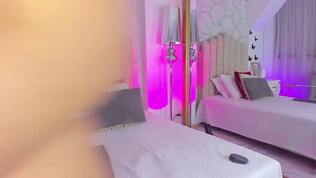 PollyGrey  online show from January 14, 3:11 am