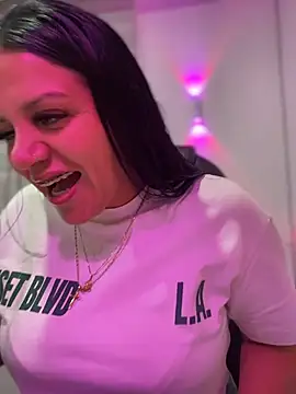 Milff parkerrr online show from April 18, 1:31 am