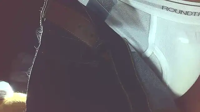 Snapshot of briefsguy4life@xh chatting on March 12, 9:21 pm briefsguy4lifexh online show from March 12, 9:21 pm