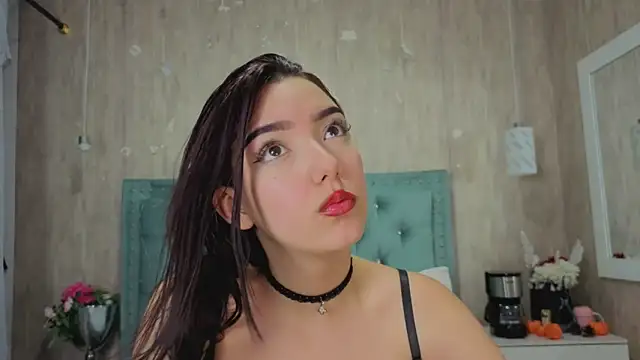 Snapshot of Marcelaa_fox chatting on February 9, 8:13 pm Marcelaa fox online show from February 9, 8:13 pm