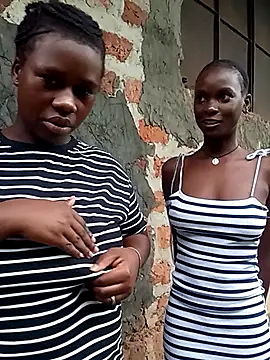 Snapshot of Sassy_boobs21 chatting on February 22, 4:24 am Sassy boobs21 online show from February 22, 4:24 am