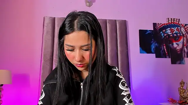 Snapshot of Isabella_Flowers chatting on April 1, 5:08 am Isabella Flowers online show from April 1, 5:08 am