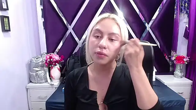 ConstansBlonde online show from March 18, 1:53 pm