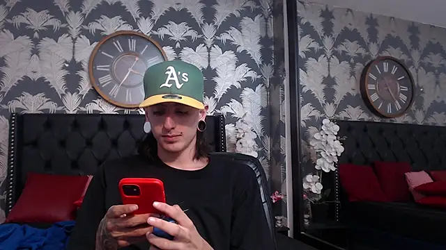 Snapshot of Matthew_Dixonn chatting on January 29, 11:46 pm Matthew Dixonn online show from January 29, 11:46 pm