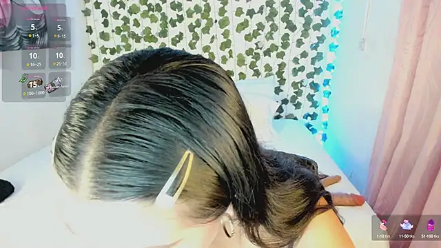 Snapshot of daren_paulina chatting on September 19, 4:47 am daren paulina online show from September 19, 4:47 am