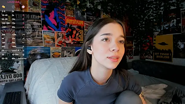 Snapshot of Butterflys1268 chatting on March 13, 9:37 pm Butterflys1268 online show from March 13, 9:37 pm