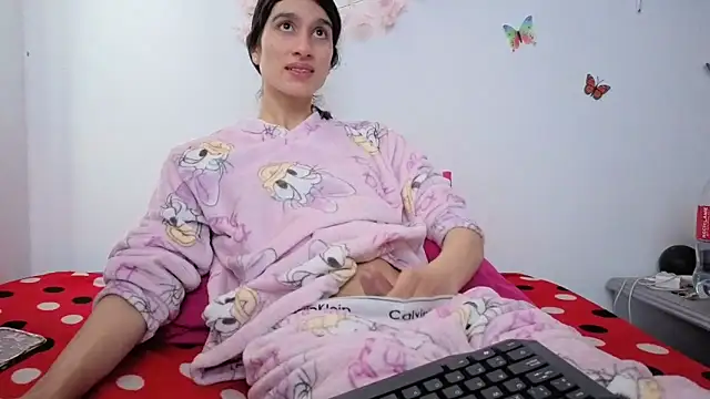 Safiro Queen online show from December 20, 2:35 pm