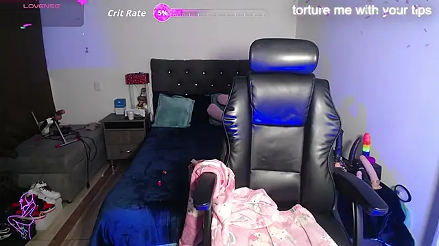 girl naugthy online show from December 1, 1:21 am