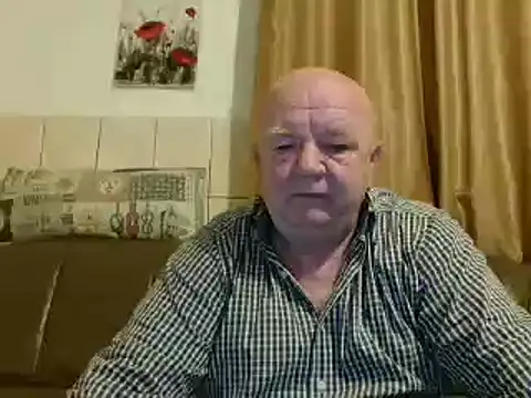 Snapshot of fullballs6 chatting on March 16, 2:53 am fullballs6 online show from March 16, 2:53 am