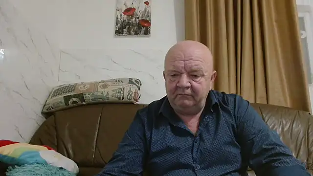 fullballs6 online show from December 23, 3:37 am