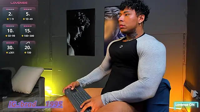 bradley smith online show from March 7, 3:25 am