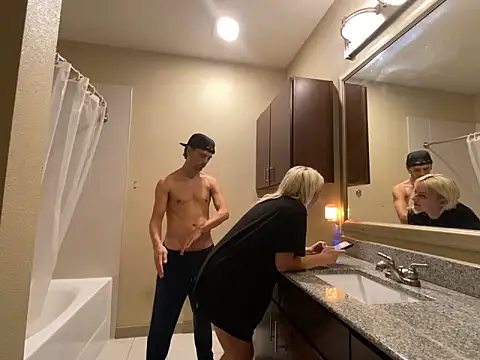 girlfriendmissy online show from December 29, 7:00 pm