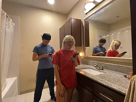 girlfriendmissy online show from March 21, 6:51 pm